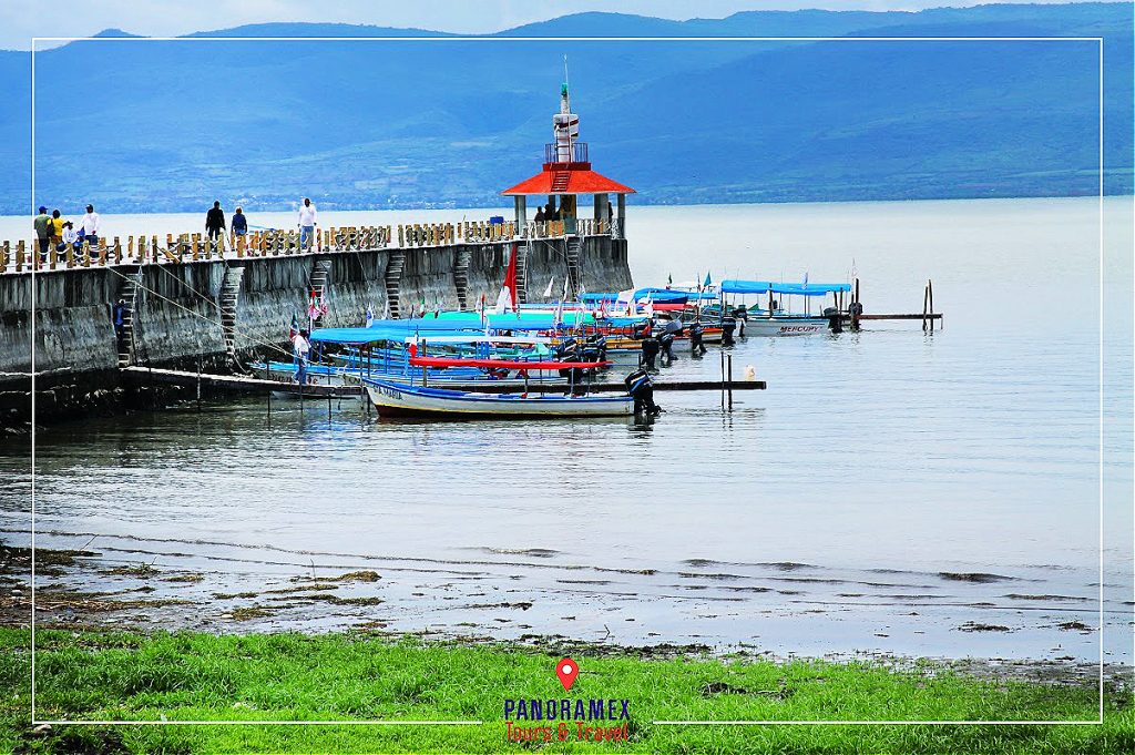 Lake Chapala And Ajijic Tour from Guadalajara with an English speaking Guide Driver